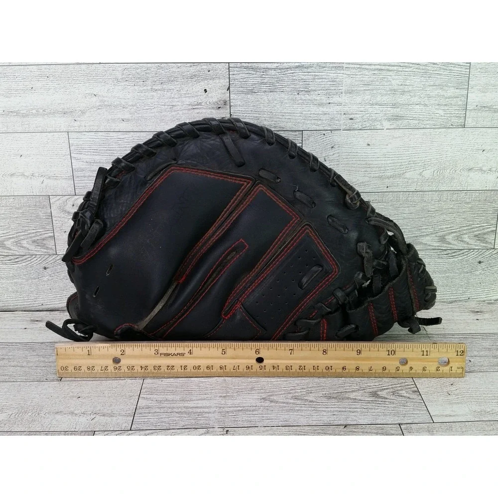 Under Armour Youth Catchers Mitt RHT UACM-100A Black Red Stitch Baseball Glove